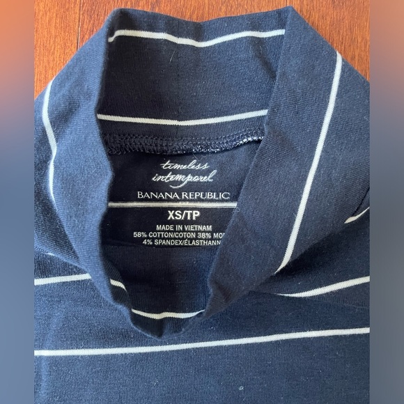 Banana Republic navy blue and white stripe high neck tshirt - Picture 2 of 3